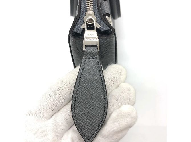 Borsa Slim Taiga Louis Vuitton Marrone - vista 8