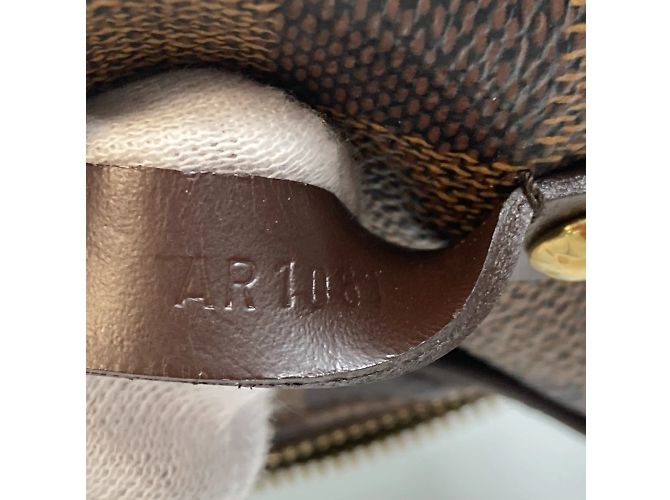 Borsa a Spalla Okapi Damier di Louis Vuitton Marrone Damier ebene - vista 15