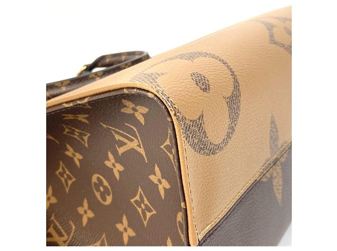 Borsa a Spalla/Tote Bag Louis Vuitton Monogram Giant On the Go MM 2 in 1 Marrone Beige - vista 6