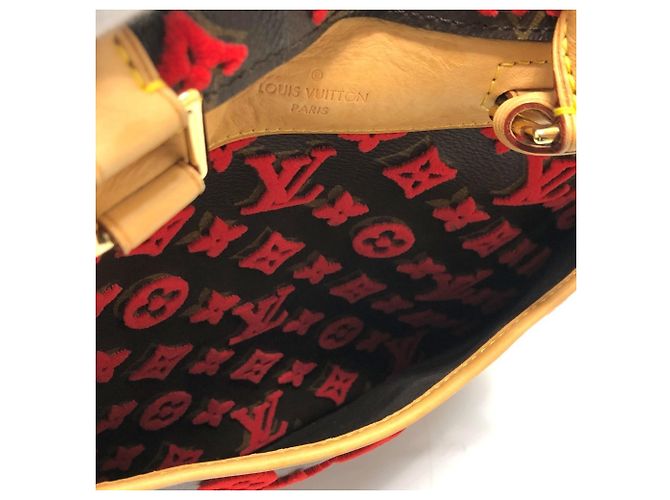 Louis Vuitton Monogram Tuffetage Deauville Cube Handtasche Braun Rot - Ansicht 11