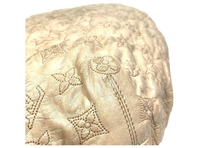 Borsa a Spalla Nimbus GM Monogram Olympe Louis Vuitton Beige Crudo - vista 11