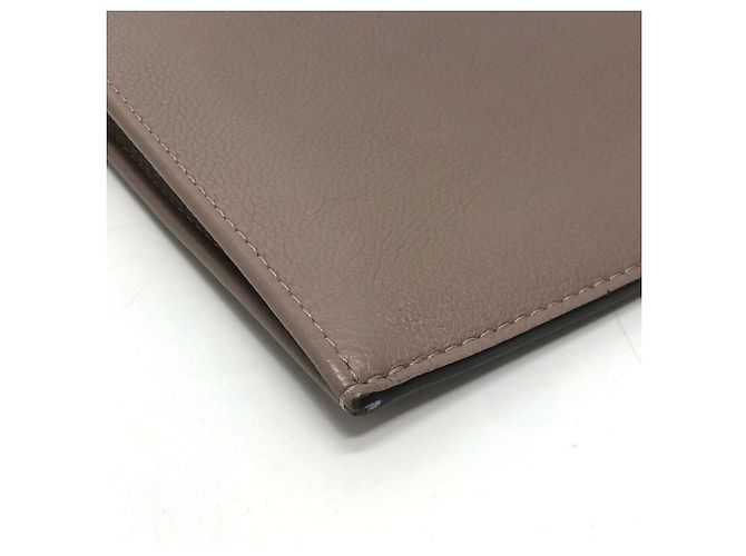 Pochette Jour PM in pelle Taurillon Louis Vuitton Beige Taupe - vista 5