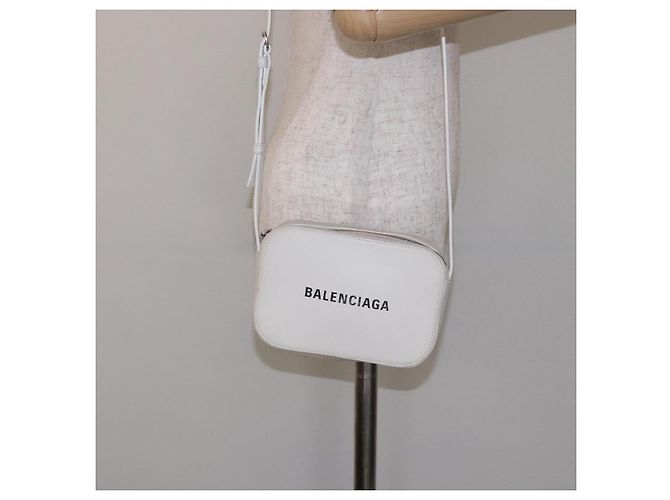 Balenciaga Borsa a Spalla in Pelle Bianca Argento Auth sw1264 Bianco - vista 22