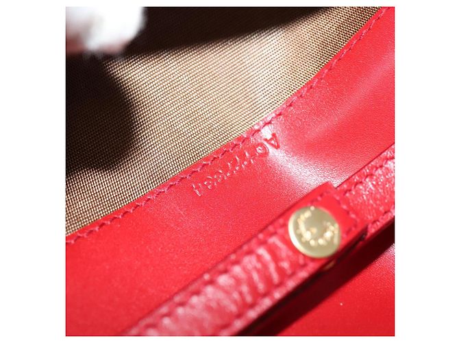 Portafoglio a spalla Salvatore Ferragamo Pelle Rossa Oro Auth sw1278 Rosso D'oro - vista 12