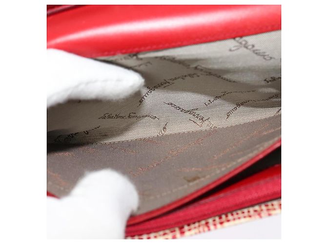 Portafoglio a spalla Salvatore Ferragamo Pelle Rossa Oro Auth sw1278 Rosso D'oro - vista 25