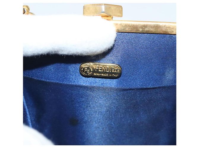 Borsa a mano FENDI in nylon rosso e oro Auth 135610 D'oro - vista 17