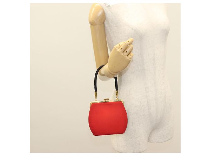 Borsa a mano FENDI in nylon rosso e oro Auth 135610 D'oro - vista 20
