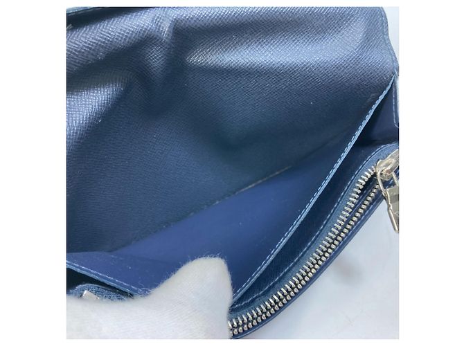 Cartera Bifold Larga Brazza NM en Taiga V de Louis Vuitton Azul Azul marino - vista 15