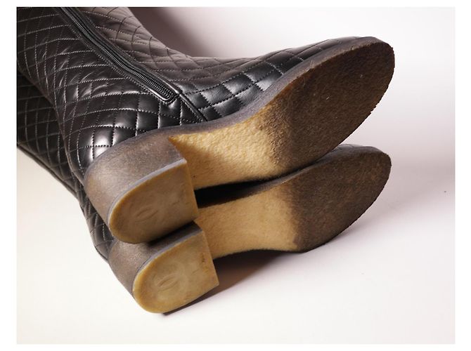 Increíbles Botas Turnlock de Chanel CC con múltiples hebillas Negro - vista 12