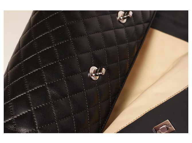 Increíbles Botas Turnlock de Chanel CC con múltiples hebillas Negro - vista 6