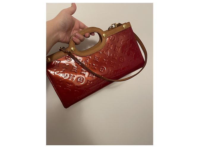 Roxbury Louis Vuitton Handtasche Rot Lackleder - Ansicht 13