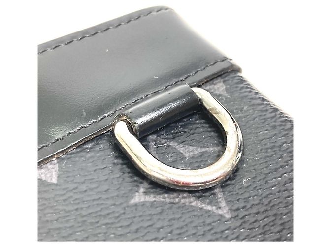 Pochete Discovery PM Monogram Eclipse da Louis Vuitton Preto Monograma - vista 6