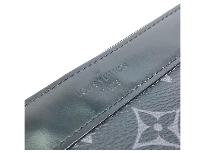 Pochete Discovery PM Monogram Eclipse da Louis Vuitton Preto Monograma - vista 7