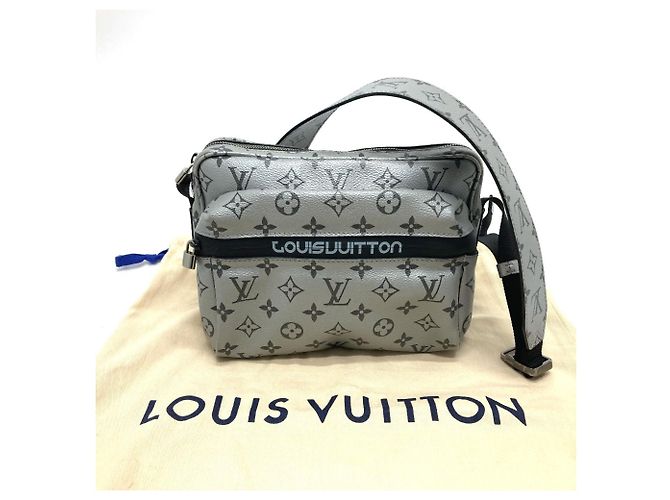 Borsa a Spalla Louis Vuitton Monogram Reflect PM Argento - vista 13