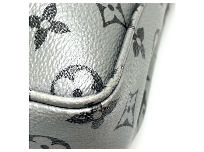 Borsa a Spalla Louis Vuitton Monogram Reflect PM Argento - vista 6