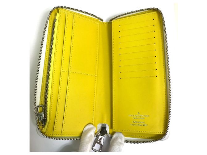 Portafoglio Zippy Giallo Louis Vuitton M80852 - vista 10