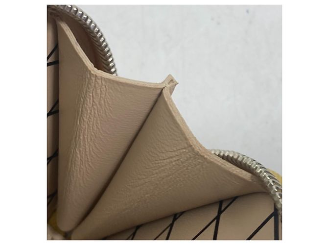 Louis Vuitton Micro Boite Chapeau Wallet with Chain Beige - view 12