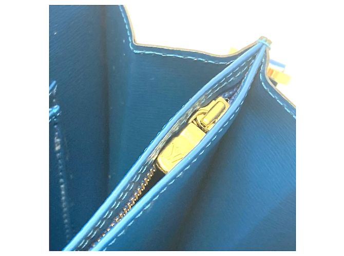 Borsa a spalla Capuchin One-Shoulder in Epi di Louis Vuitton Blu - vista 9