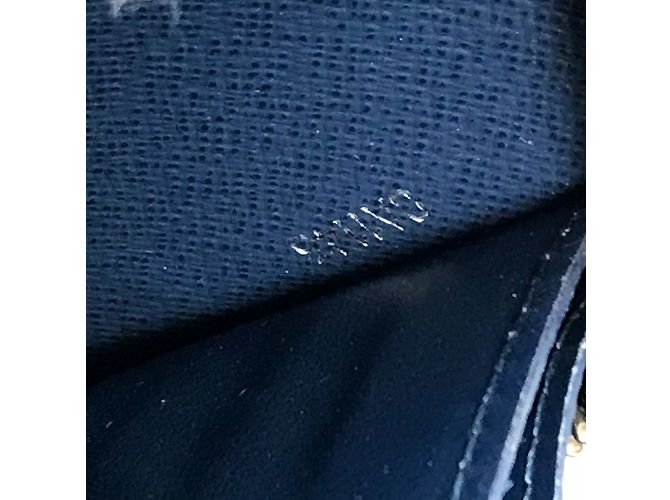 Borsa Clutch Zippy XL in Taiga Louis Vuitton Blu - vista 11