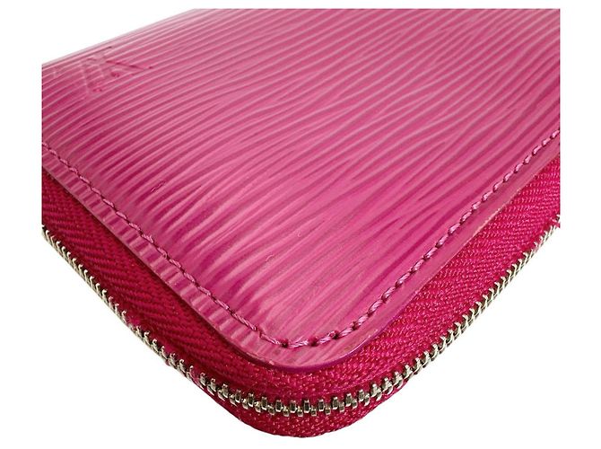 Zippy Münzbörse aus Epi von Louis Vuitton Lila - Ansicht 8