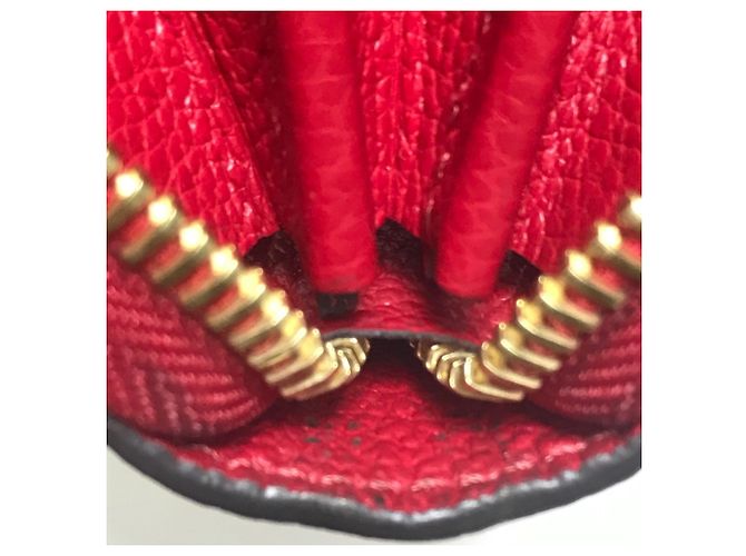 Cartera Zippy Monogram Empreinte Louis Vuitton Roja - vista 9