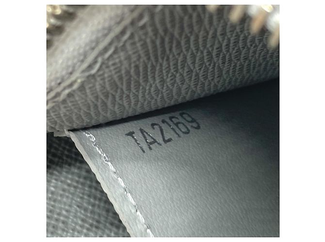 Pochette con zip PM Monogramma Louis Vuitton Bianco - vista 10