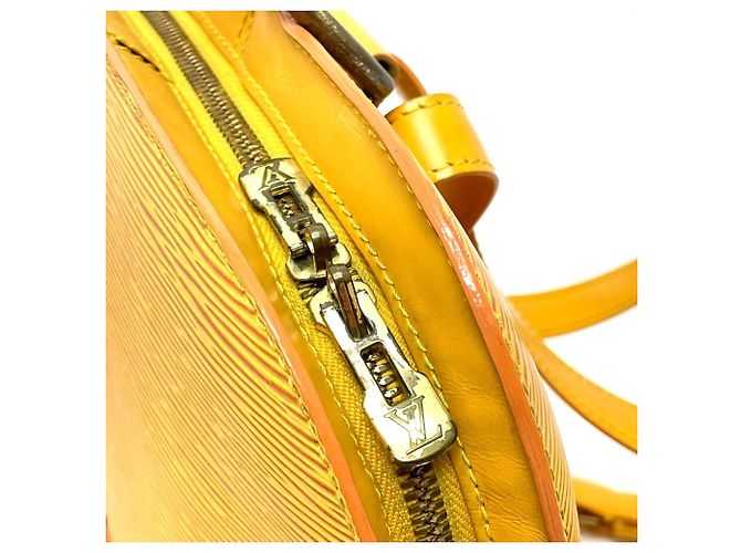 Zaino Cobran Epi Louis Vuitton Giallo - vista 6