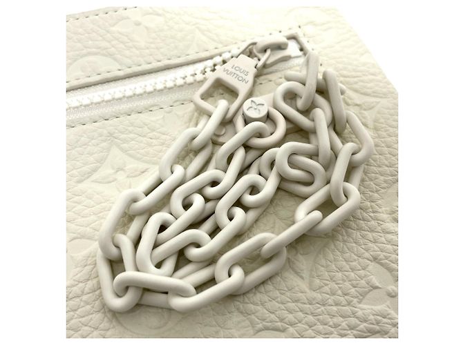 Pochette A4 in pelle Taurillon Monogram Louis Vuitton Bianco - vista 10