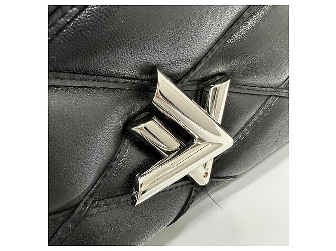 Borsa a catena 2 in 1 in pelle trapuntata Louis Vuitton Nero - vista 17