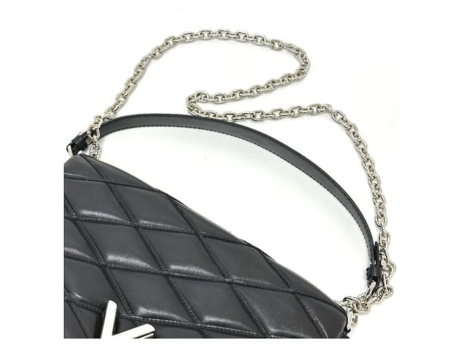 Borsa a catena 2 in 1 in pelle trapuntata Louis Vuitton Nero - vista 9