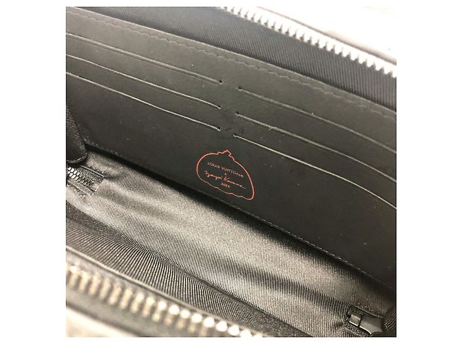 Borsa a spalla portafoglio Soft Trunk Monogram Dot Louis Vuitton Nero - vista 13