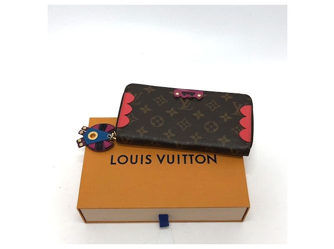 Louis Vuitton Monogram Zippy Wallet - view 16