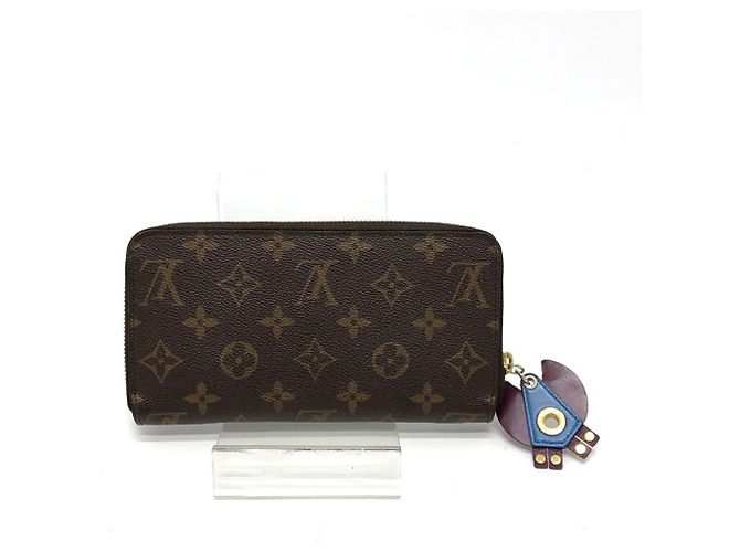 Louis Vuitton Monogram Zippy Wallet - view 3