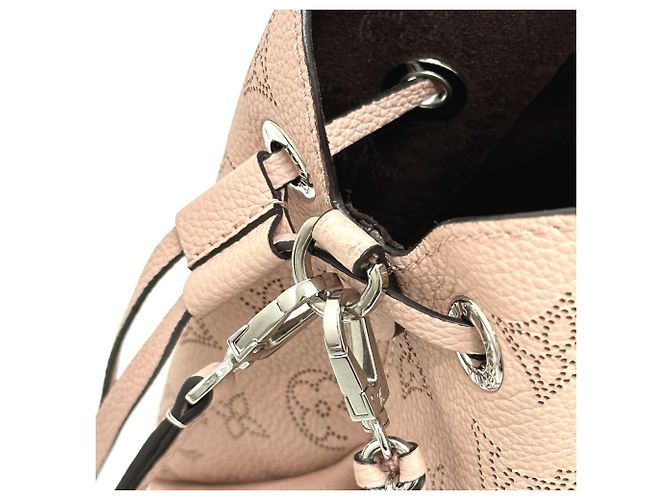 Sac à épaule 2-en-1 Mahina Bella de Louis Vuitton Rose - vue 12
