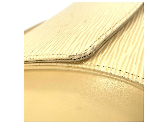 Borsa a Spalla Louis Vuitton Epi Nocturne PM Giallo - vista 12