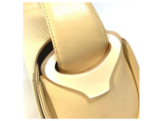 Borsa a Spalla Louis Vuitton Epi Nocturne PM Giallo - vista 6