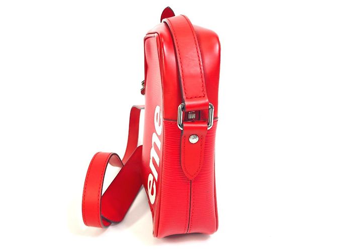 Borsa a Spalla Danube PM Epi Louis Vuitton Rosso - vista 3