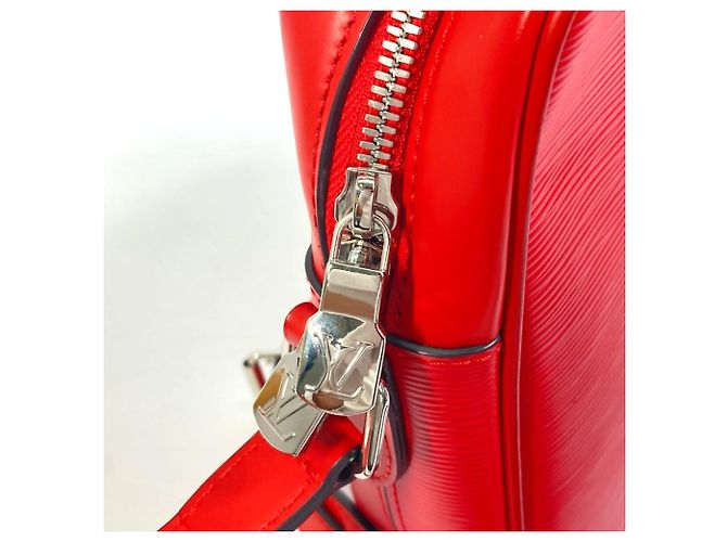 Borsa a Spalla Danube PM Epi Louis Vuitton Rosso - vista 8