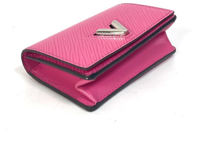 Louis Vuitton Epi Leather Card Case Pink - view 4