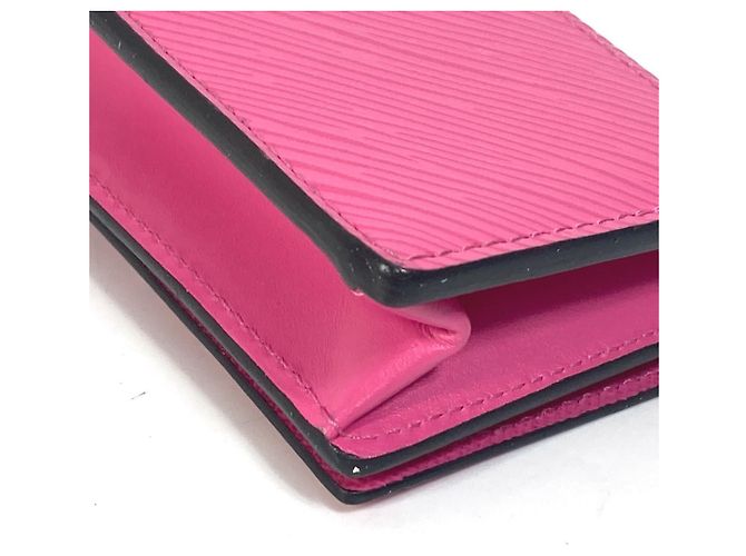 Louis Vuitton Epi Leather Card Case Pink - view 6