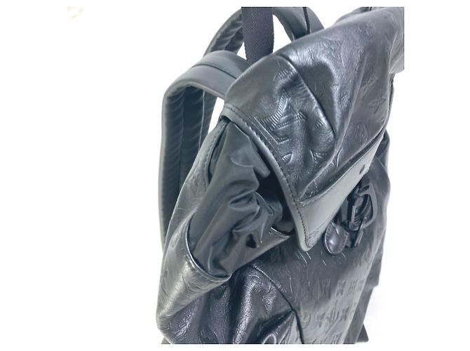 Zaino Discovery Monogram Shadow Louis Vuitton Nero - vista 7