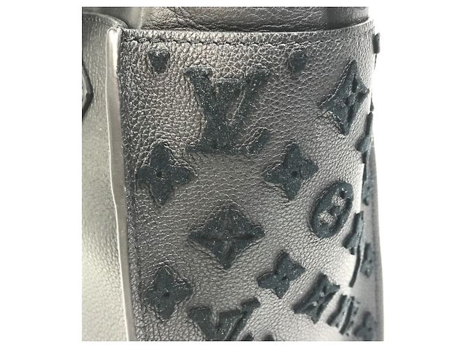 Louis Vuitton Monogram Tuftage On My Side MM Tote Bag Schwarz - Ansicht 10