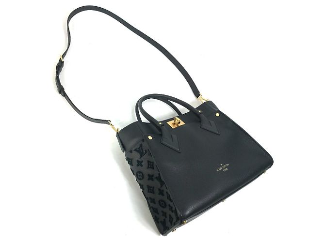 Louis Vuitton Monogram Tuftage On My Side MM Tote Bag Schwarz - Ansicht 6