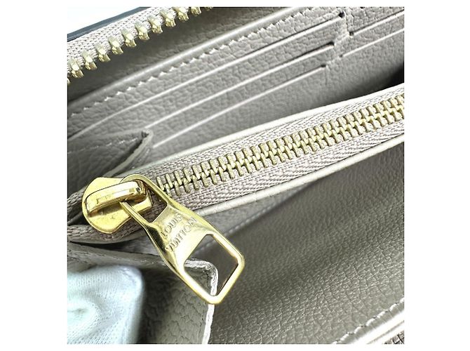 Cartera Larga Monogram Empreinte Louis Vuitton Beige Gris - vista 12