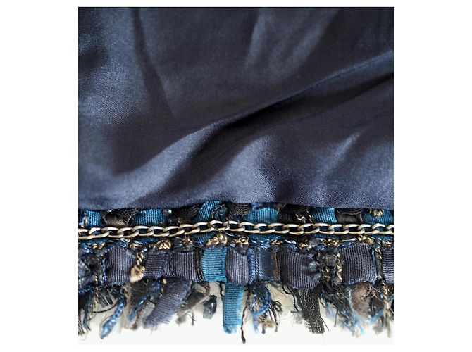 Blazer de tweed de seda azul de CHANEL. - vista 10