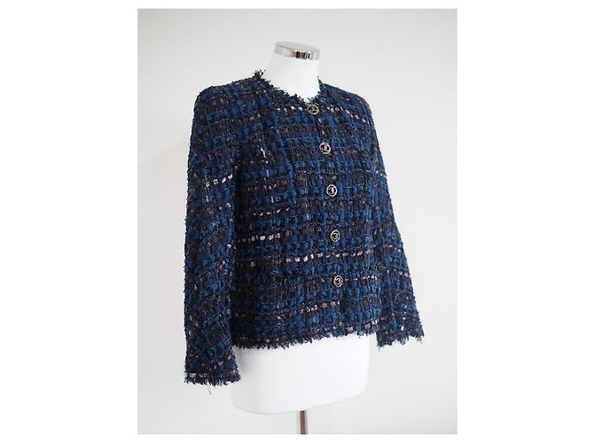 Blazer de tweed de seda azul de CHANEL. - vista 5