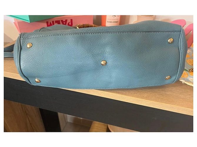 Borsa a spalla Gucci Bamboo grande in pelle blu - vista 3