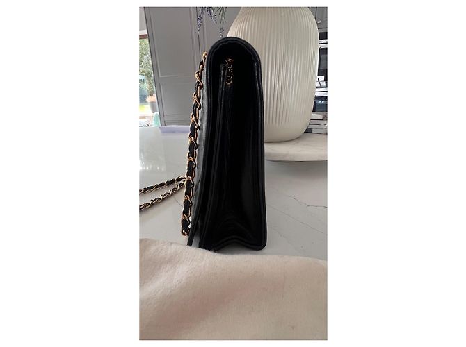 Borsa fotocamera Chanel nera in pelle d'agnello Nero - vista 2