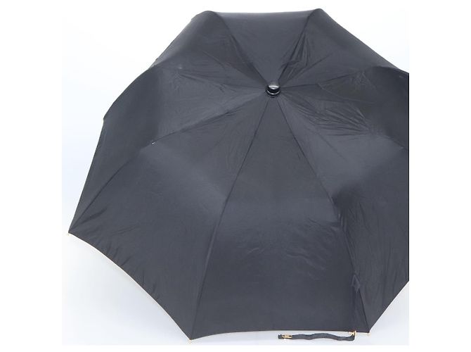 Ombrello pieghevole CHANEL & custodia per ombrello in nylon nero CC Auth 132558 - vista 2