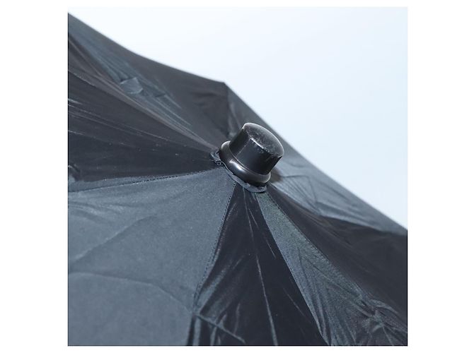 Ombrello pieghevole CHANEL & custodia per ombrello in nylon nero CC Auth 132558 - vista 5